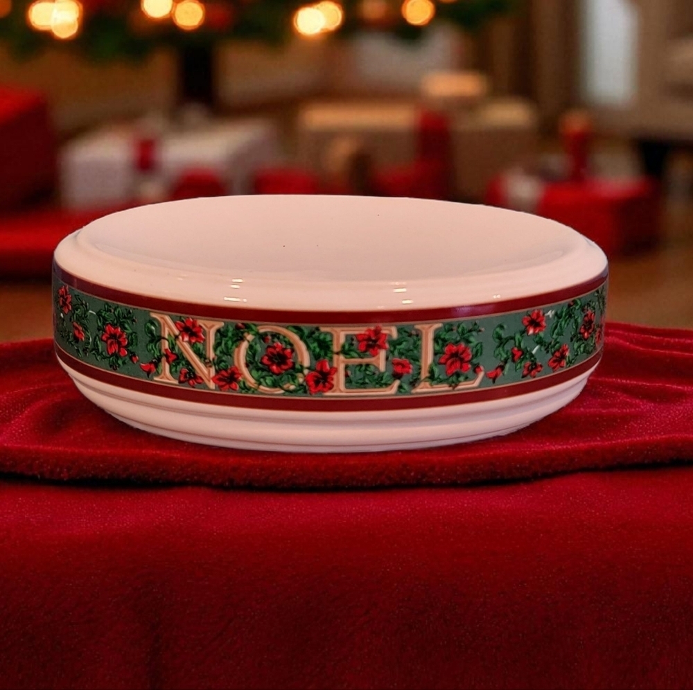 Noel Poinsette Soap Holder